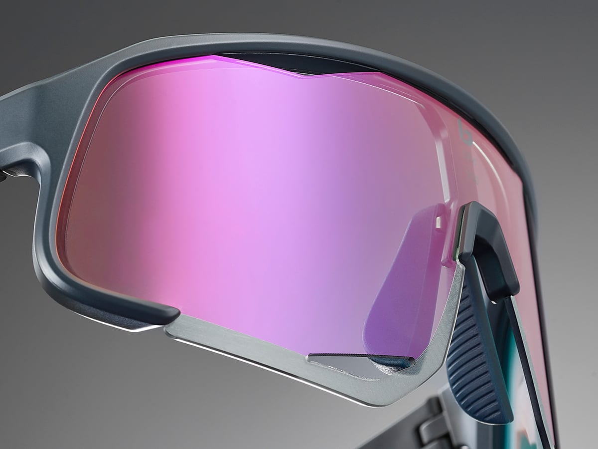 Vented lens